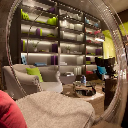 ホテル ル プティ パリ