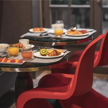 ホテル ル プティ 4*