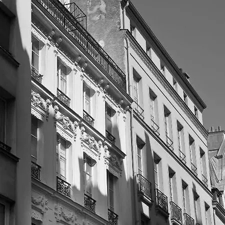 ル プティ ホテル 4*