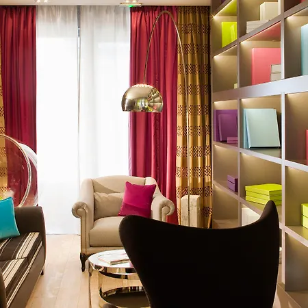 ル プティ ホテル 4*