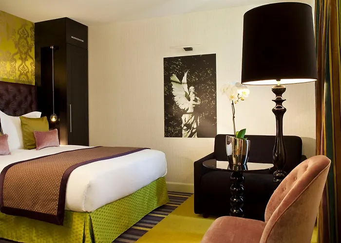 Le Petit Hotel Paris