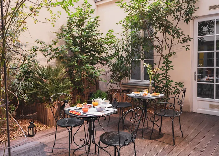 Hotel Le Petit Paris