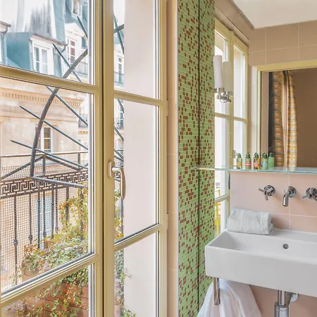 Le Petit Hotel Paříž