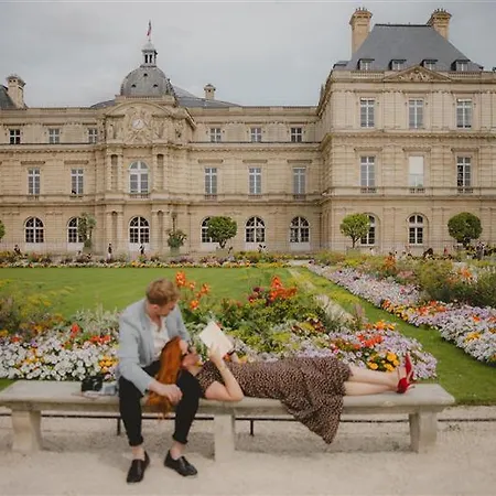 Le Petit Hotel Paris