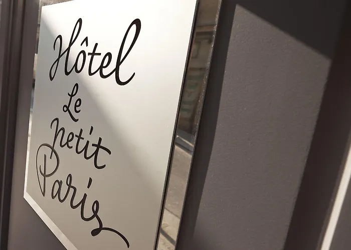 Le Petit Hotel Paris